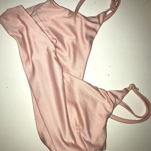 Light pink bandeau with spandex like material ♡